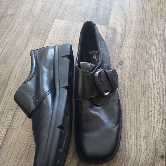 WOMEN'S ECCO CASUAL BLACK LEATHER DRESS SHOES GB SIZE 9 - Picture 4 of 11